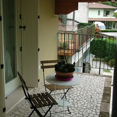 Il Noce Finestra 4*